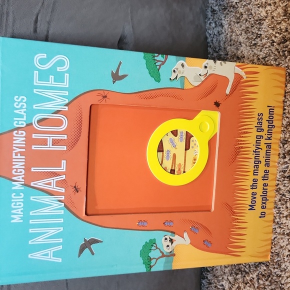 Magic Magnifying Glass Books Set​ - Picture 6 of 7